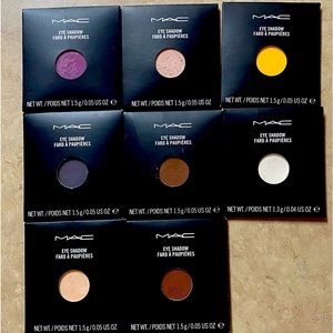 MAC Cosmetics Pro Palette Refill Eyeshadows - 8 Pans